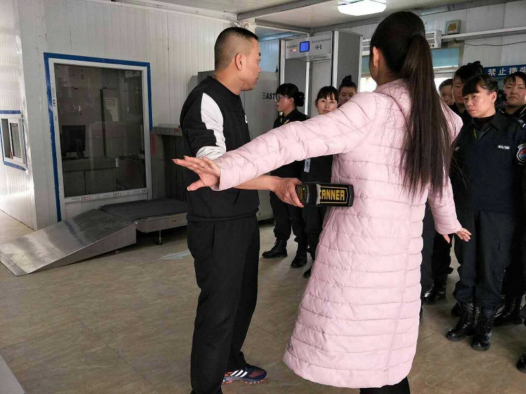 春运期间对安检员的值机培训